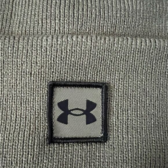 Under Armour Halftime Cuff Beanie Olive Green - Picture 5 of 5